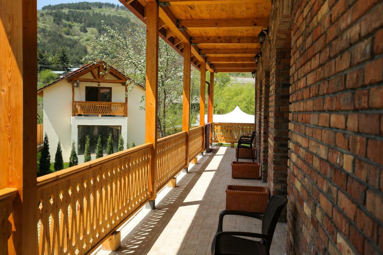 CHALET DILIJAN Hotel&Restauarant Exterior foto